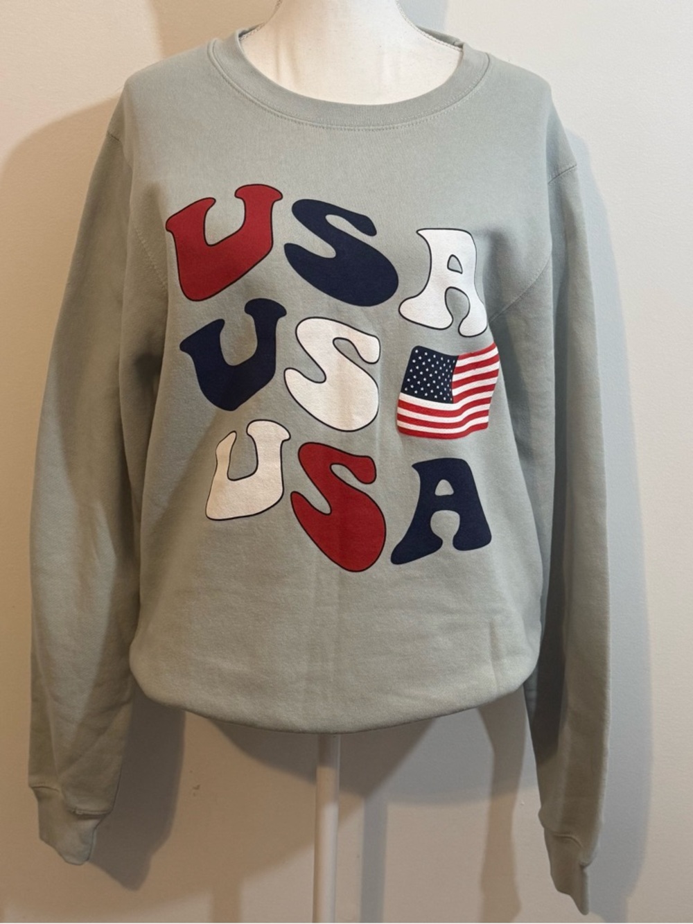 Pacific & Co USA Graphic Sweatshirt Sage Green / Gray Medium Patriotic Crewneck